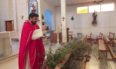Audio: Santa Misa Domingo de Ramos - Padre Fernando Malpiedi- Parroquia Santa Rosa de Lima, Gral. Roca.
