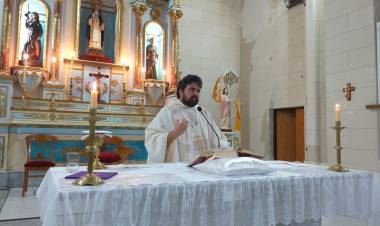 Audio: Santa Misa Jueves Santo, Padre Fernando Malpiedi, Parroquia Santa Rosa de Lima Gral. Roca, Cba.